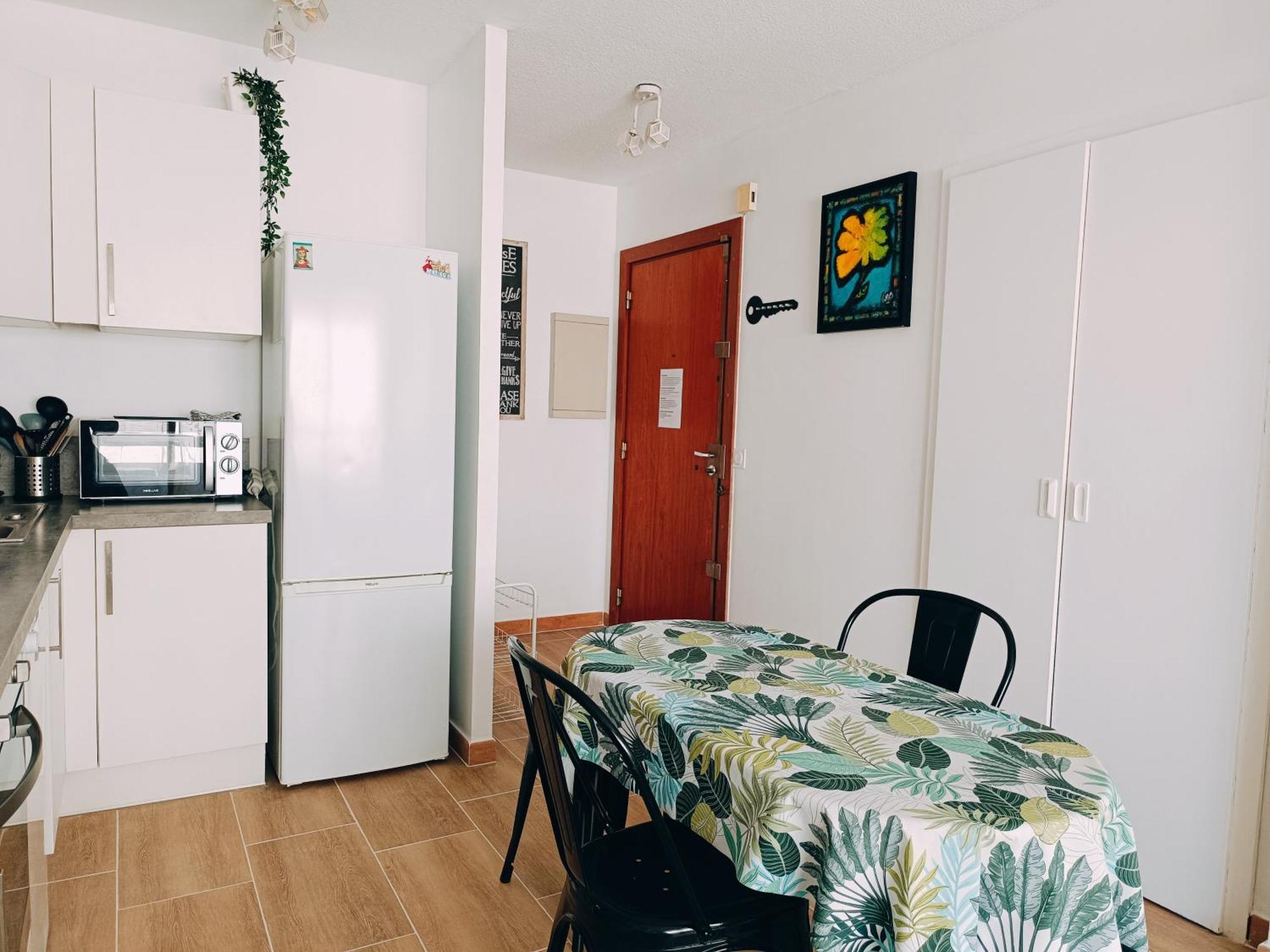 2 Pieces Climatise Avec Balcon Dans Le Vieil Antibes, Residence Avec Ascenseur 외부 사진