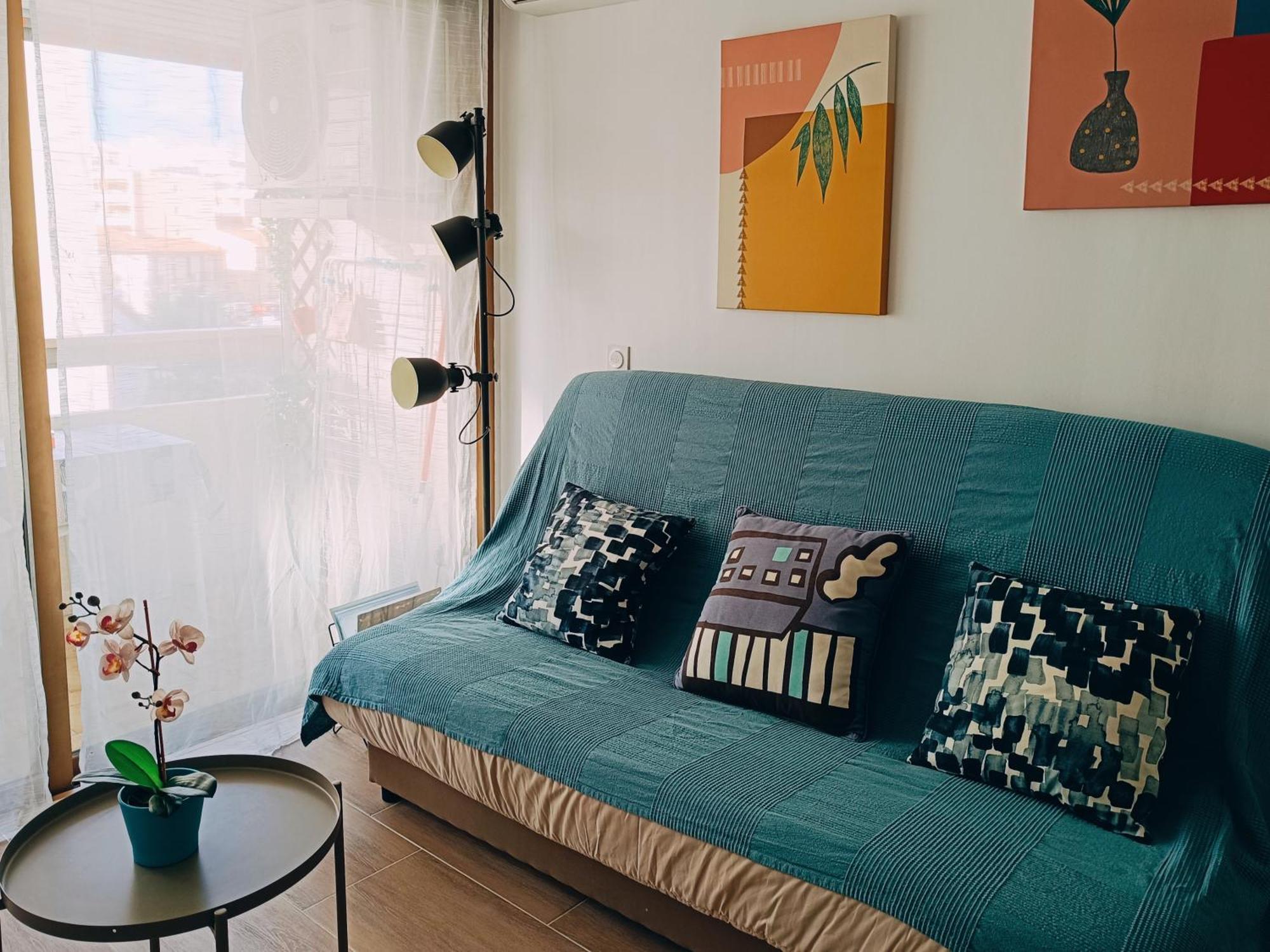 2 Pieces Climatise Avec Balcon Dans Le Vieil Antibes, Residence Avec Ascenseur 외부 사진